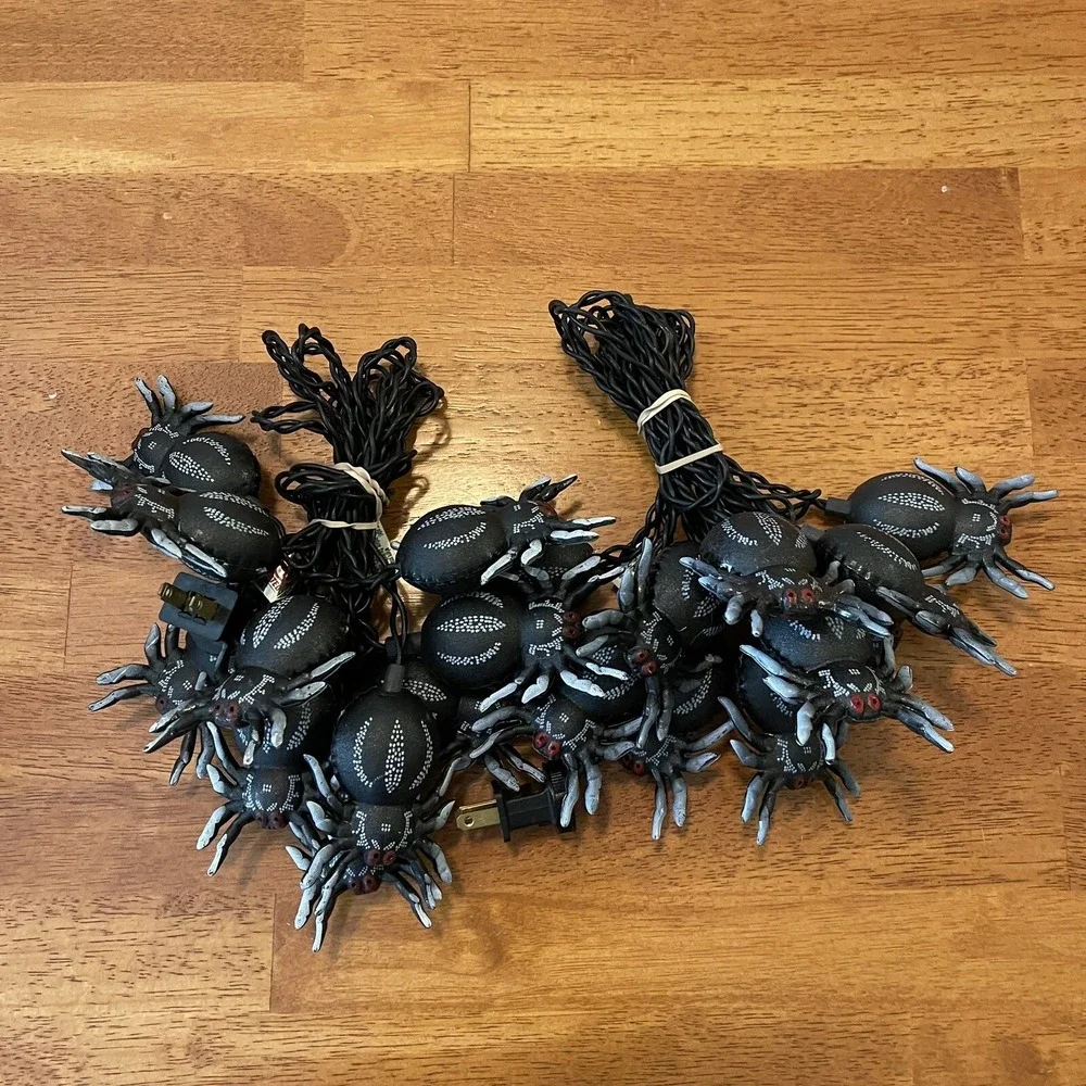 Lot Of 10 Vintage Blow Mold Halloween Spiders W/ Red Eyes‎ String Light Covers